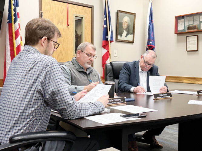 Washington County Commissioners open discussion about data centers